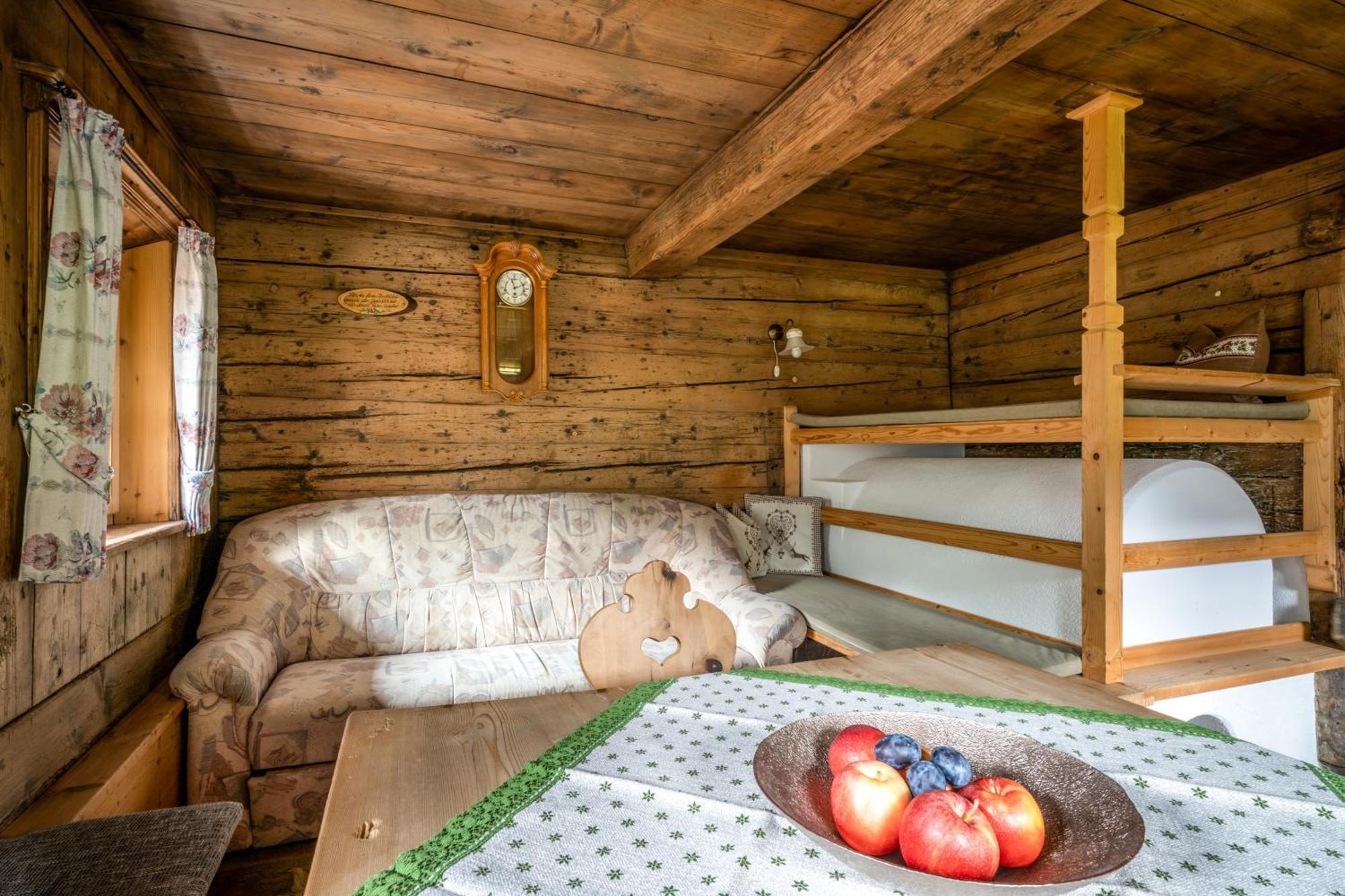 Grossgasteigerhof Apartment Selva dei Molini Bagian luar foto