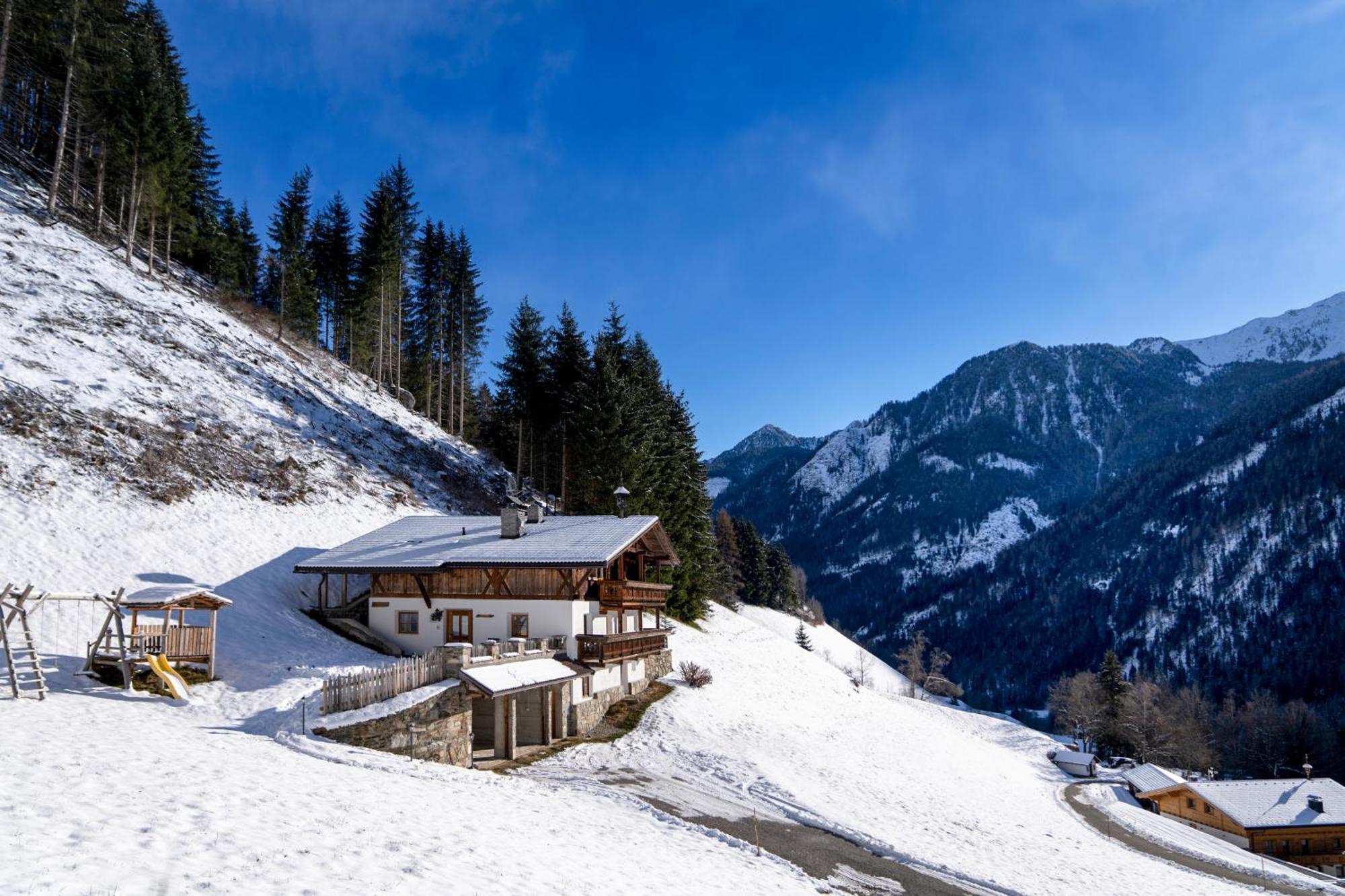 Grossgasteigerhof Apartment Selva dei Molini Bagian luar foto
